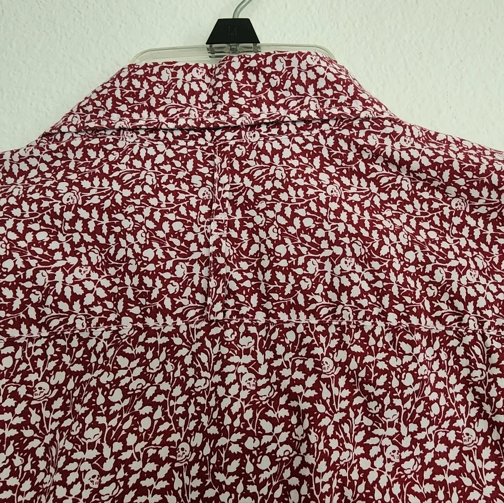 Banana Republic Men's Grant Fit Maroon Floral & Scull Pattern. Sz XL/TG